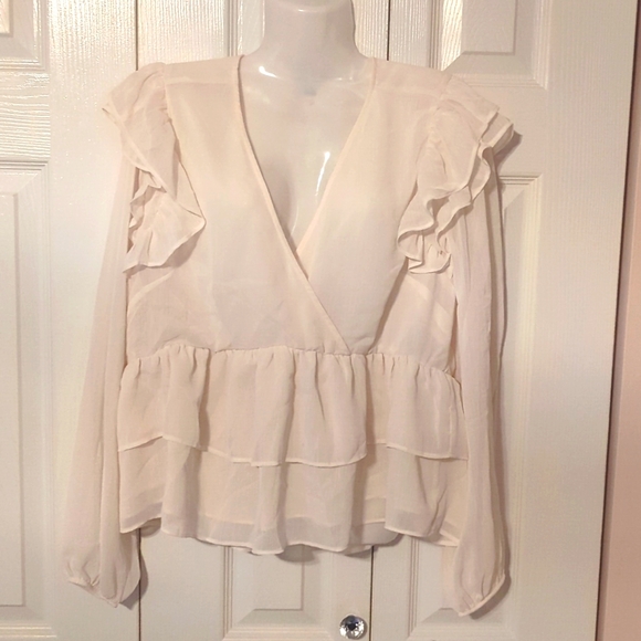 torrid Tops - Torrid Long sleeve ivory blouse